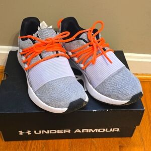 Under Armour Sneakers